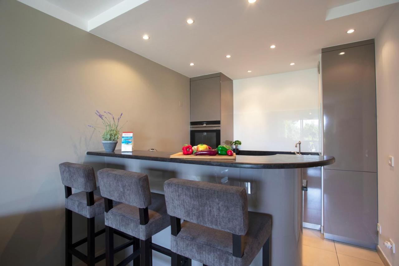 Domaine Des Roses Ap4222 By Riviera Holiday Homes ニース エクステリア 写真